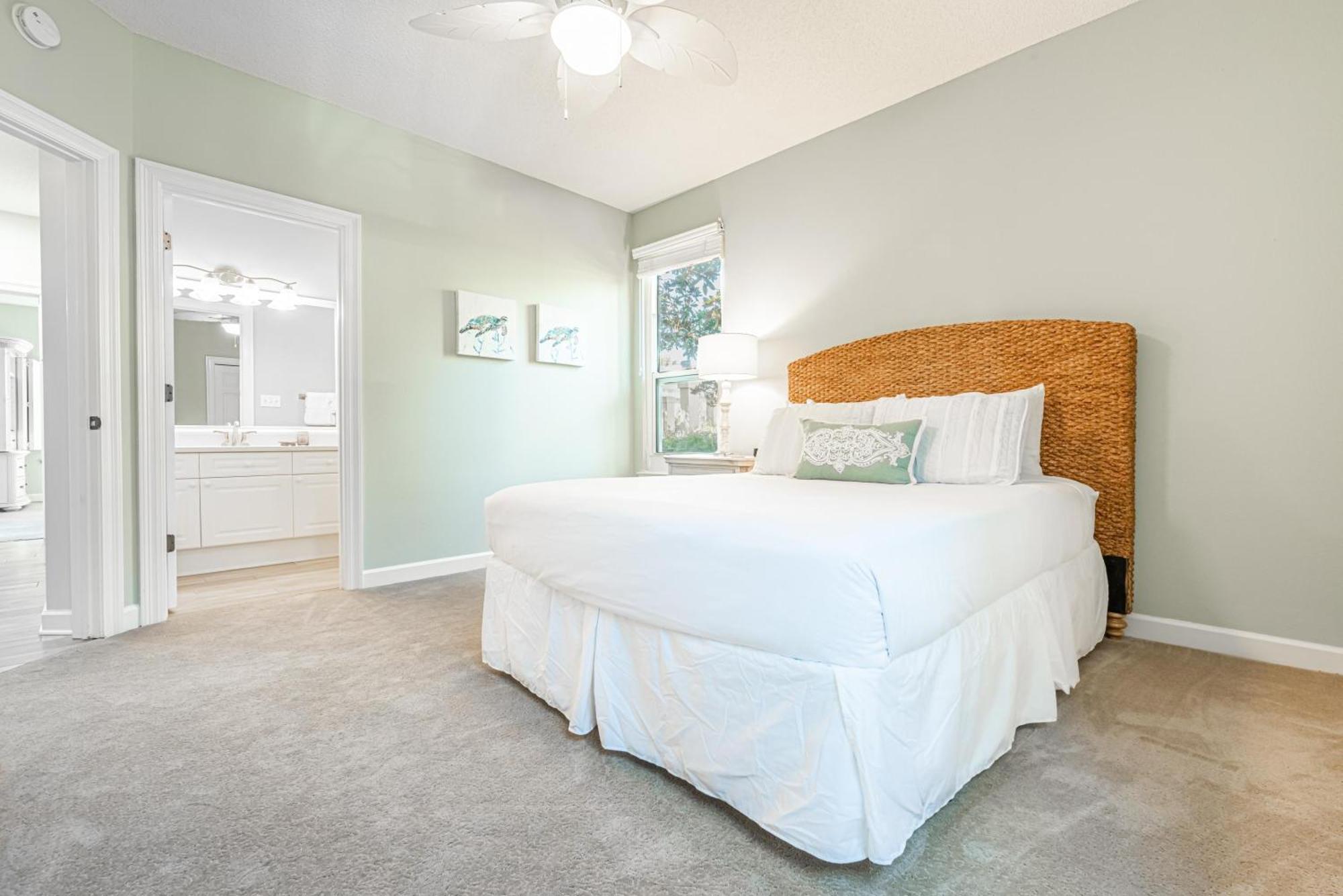 Turnberry 8561
