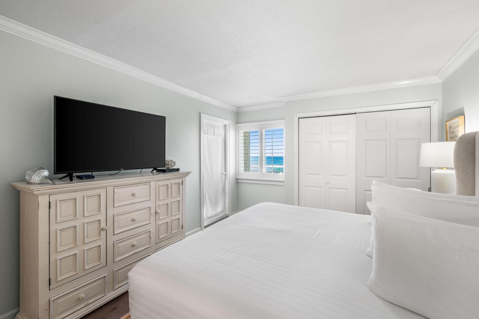 Surf And Racquet Unit 318 * Destin