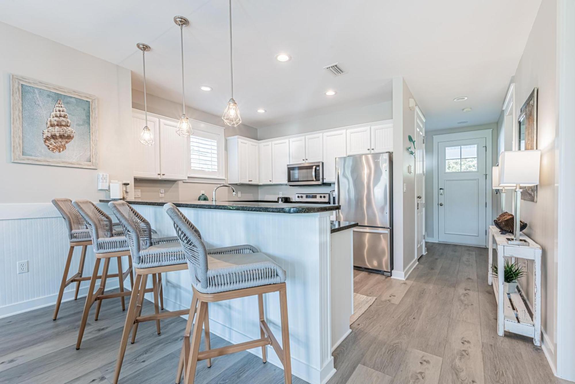 1283 Laurel Grove *