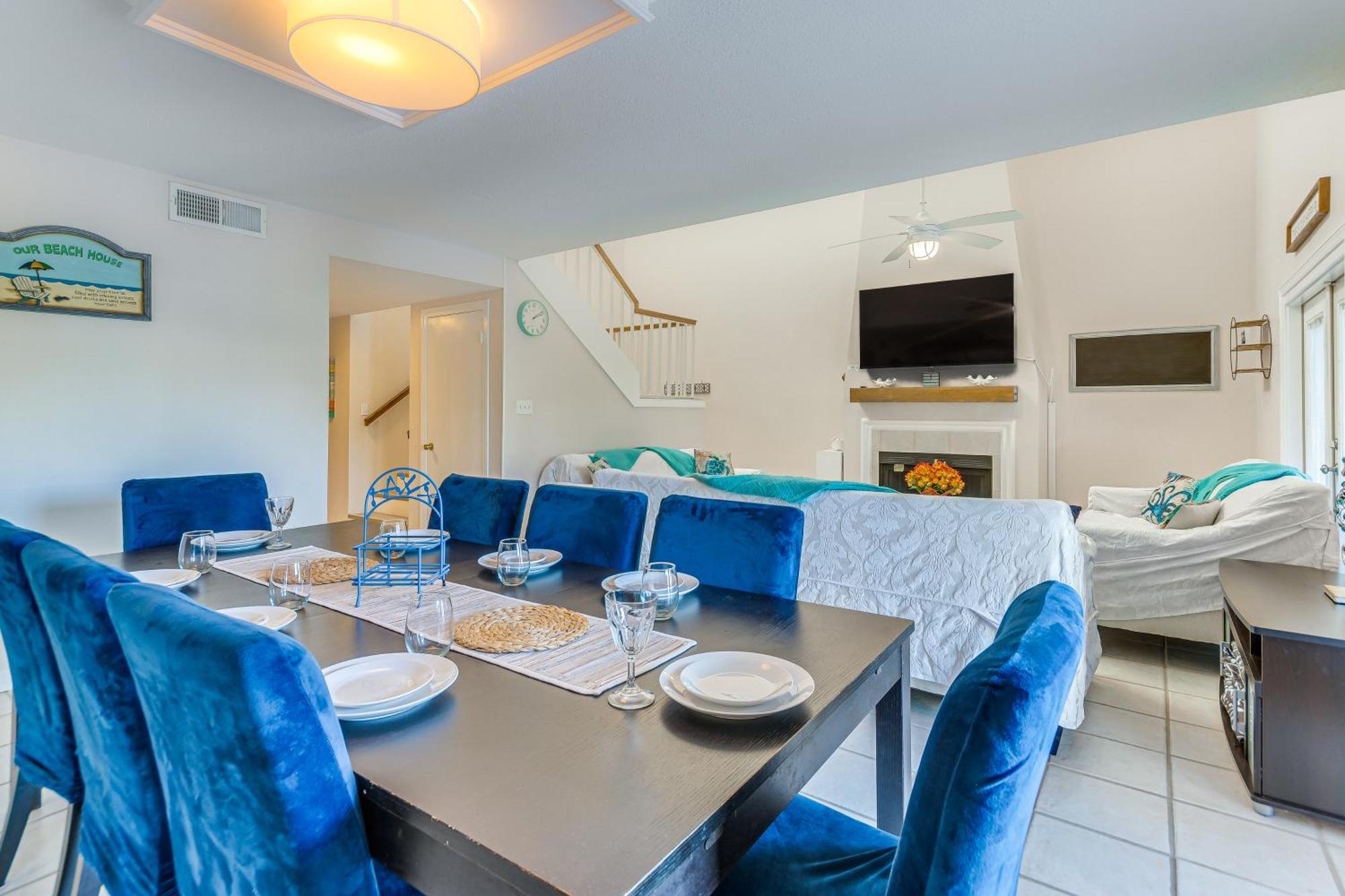 Beachfront Townhome With Pool Access *
