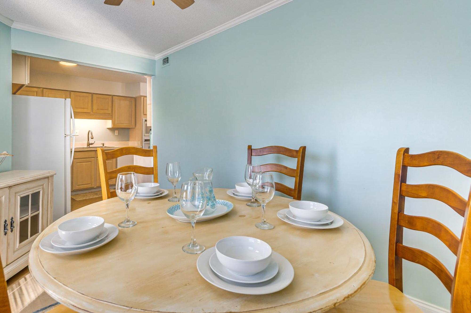Beachfront Townhome With Pool Access Destin