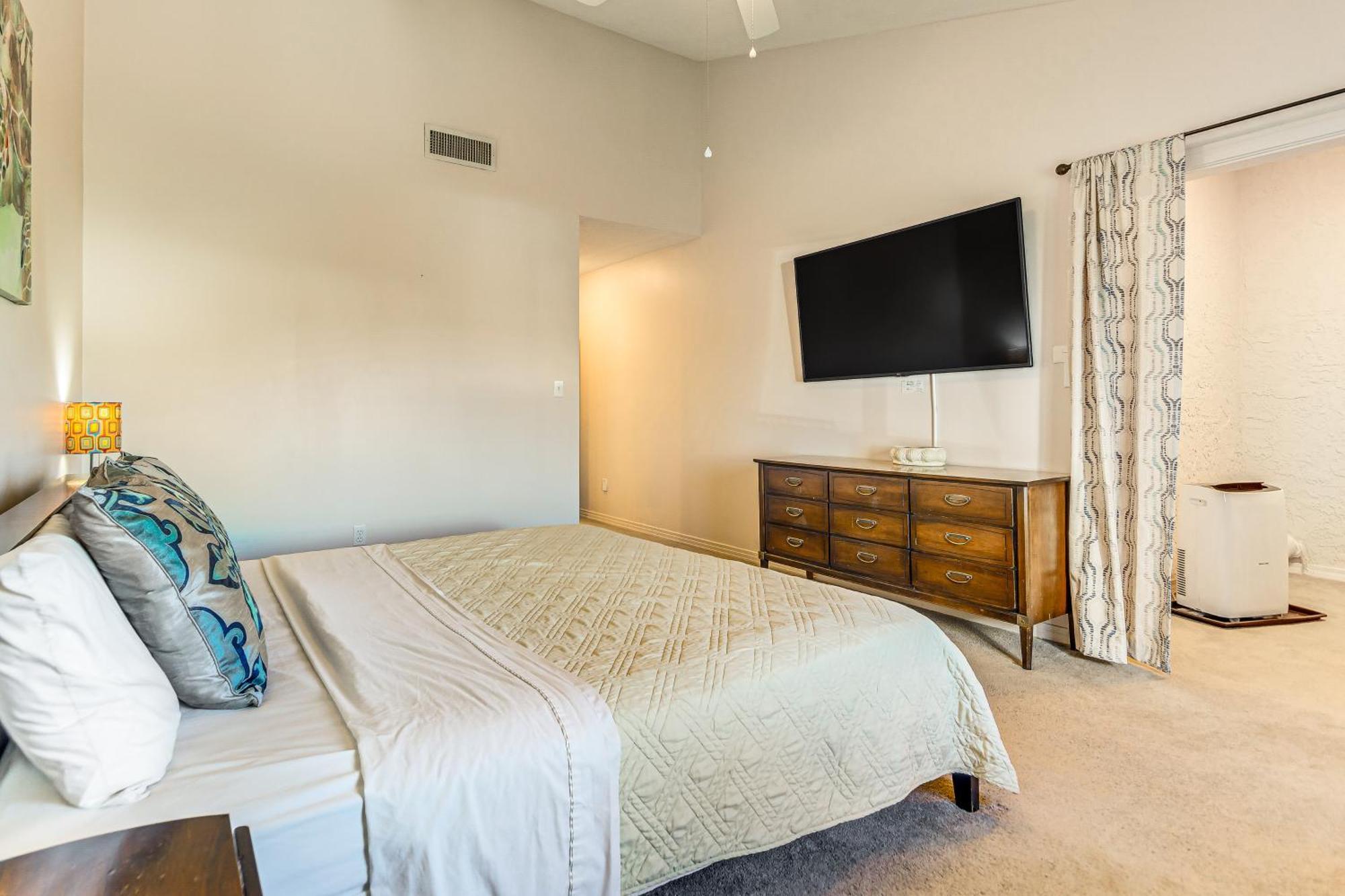 Beachfront Townhome With Pool Access Holiday home *