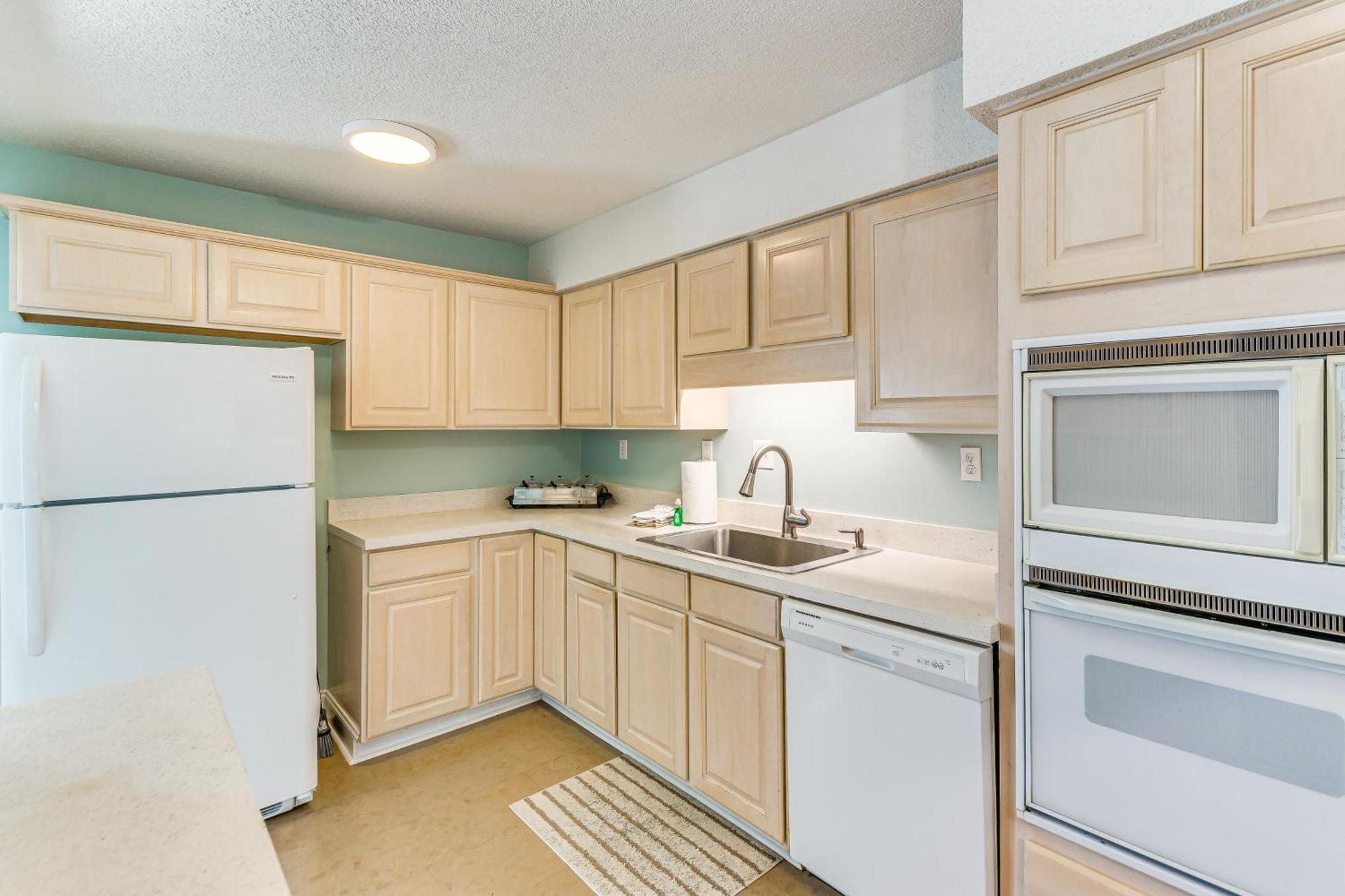 Beachfront Townhome With Pool Access * Destin