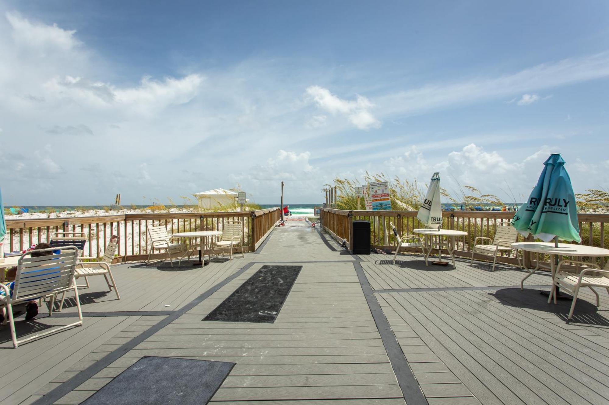 Apartment Pelican's Landing