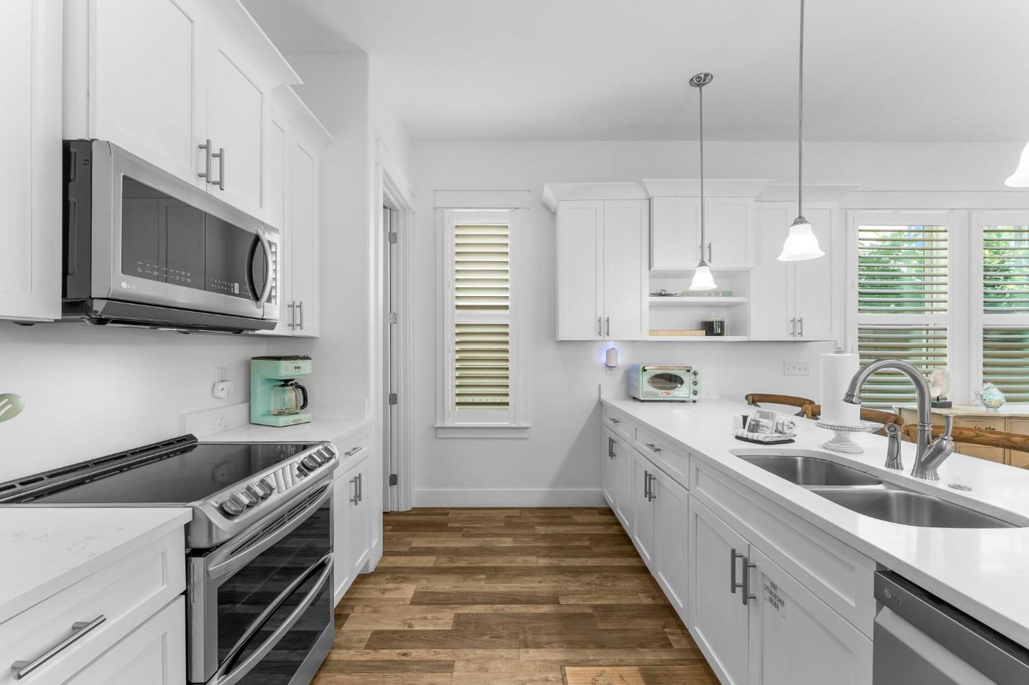 Holiday home Shore Beats Work With Woodland Setting Destin