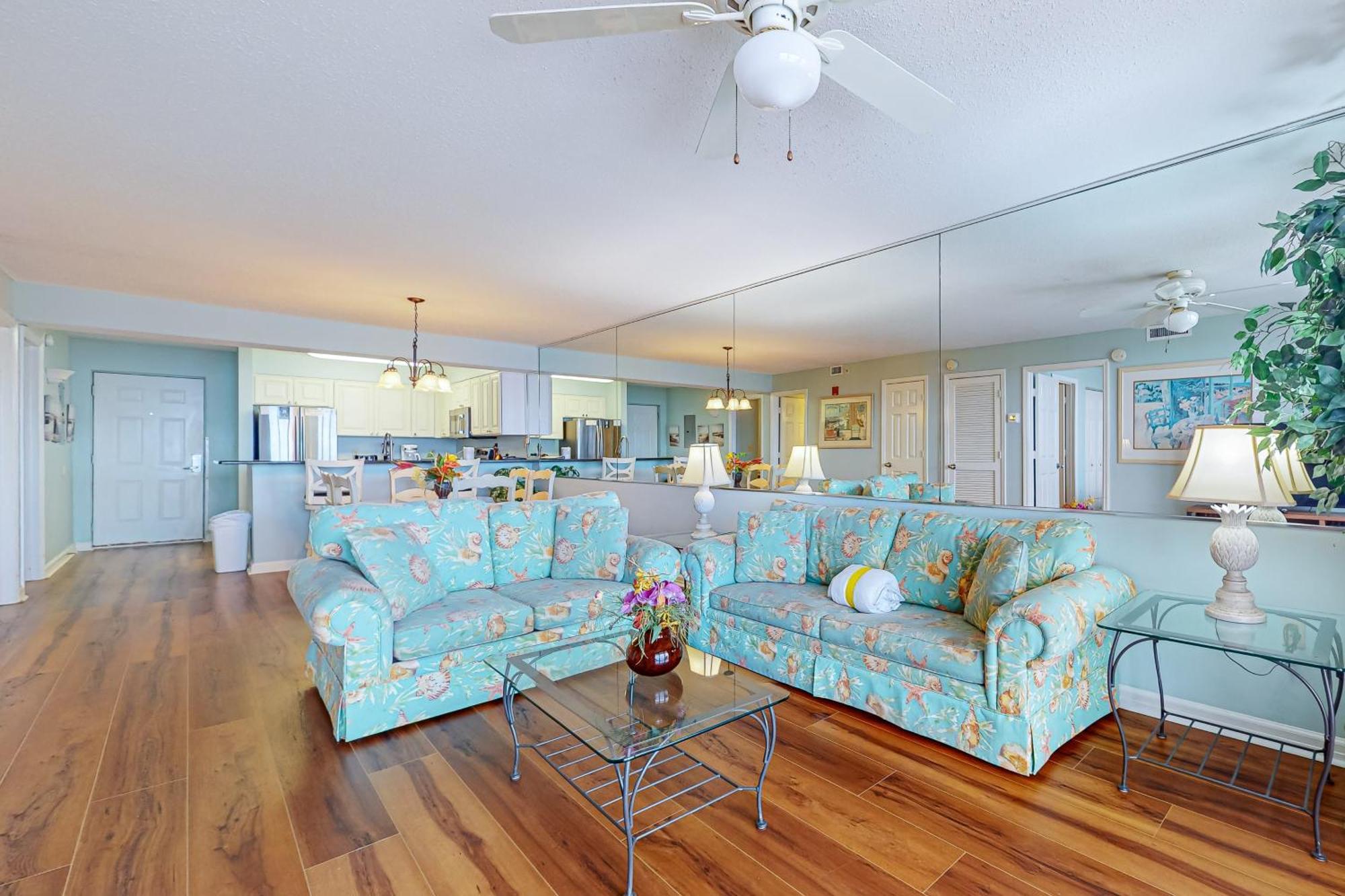Pelican 1717 * Destin