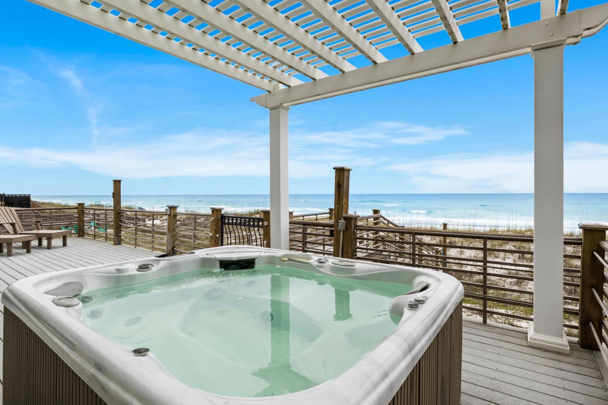 On The - Hot Tub - Gated Community Views Holiday home *