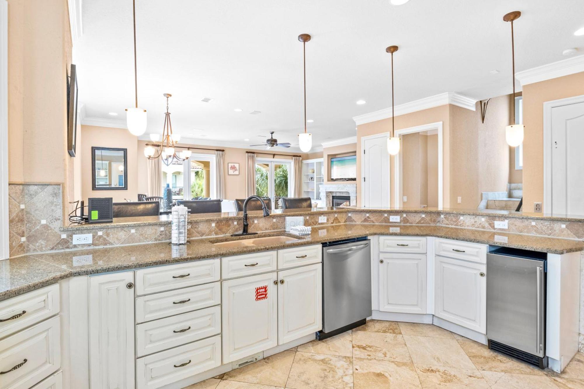 Private Pool Hot Tub - Community - Destin