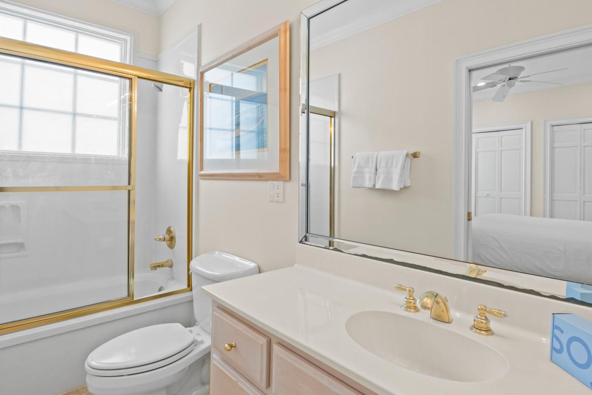 Gulf Front, Pool, Hot Tub- 2 Kitchens - Elevator Holiday home