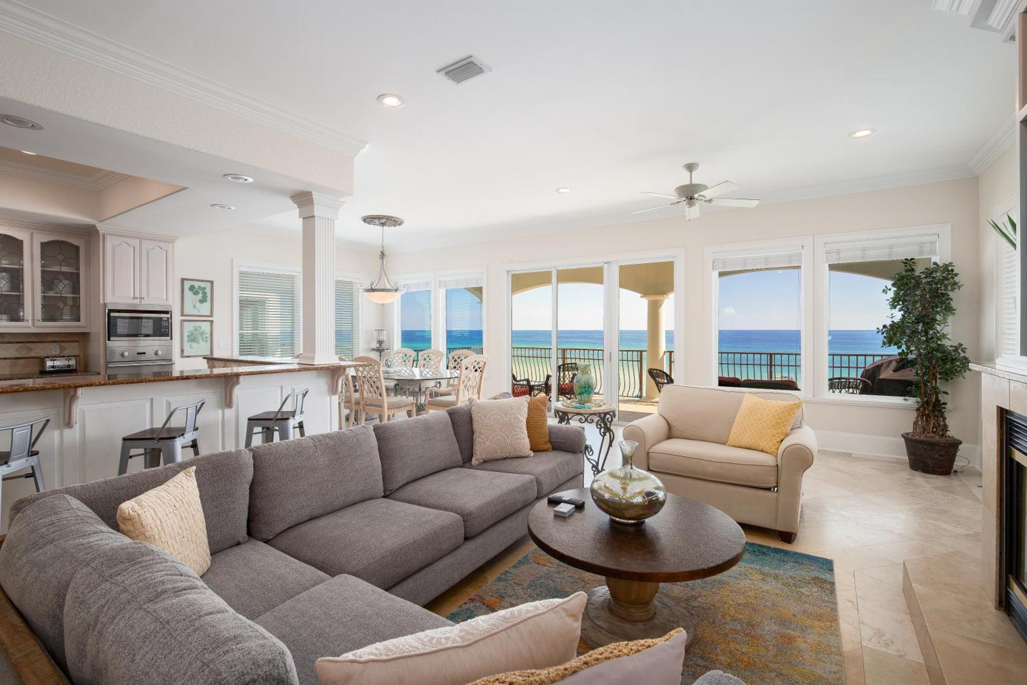 Holiday home Gulf Front, Pool, Hot Tub- 2 Kitchens - Elevator