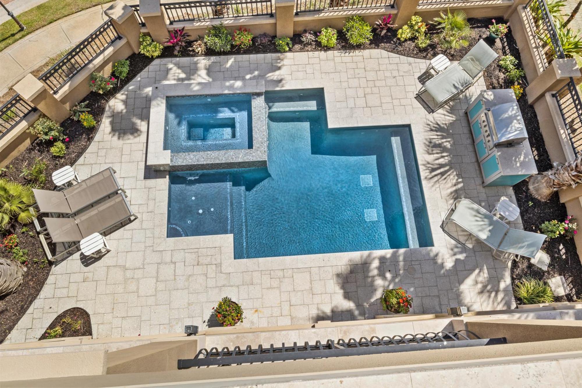 Gulf Views - Private Pool Hot Tub - Elevator Holiday home Destin