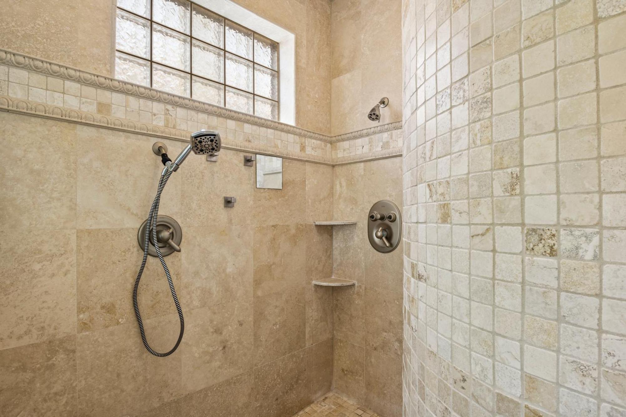 Gulf Views - Private Pool Hot Tub - Elevator Holiday home Destin