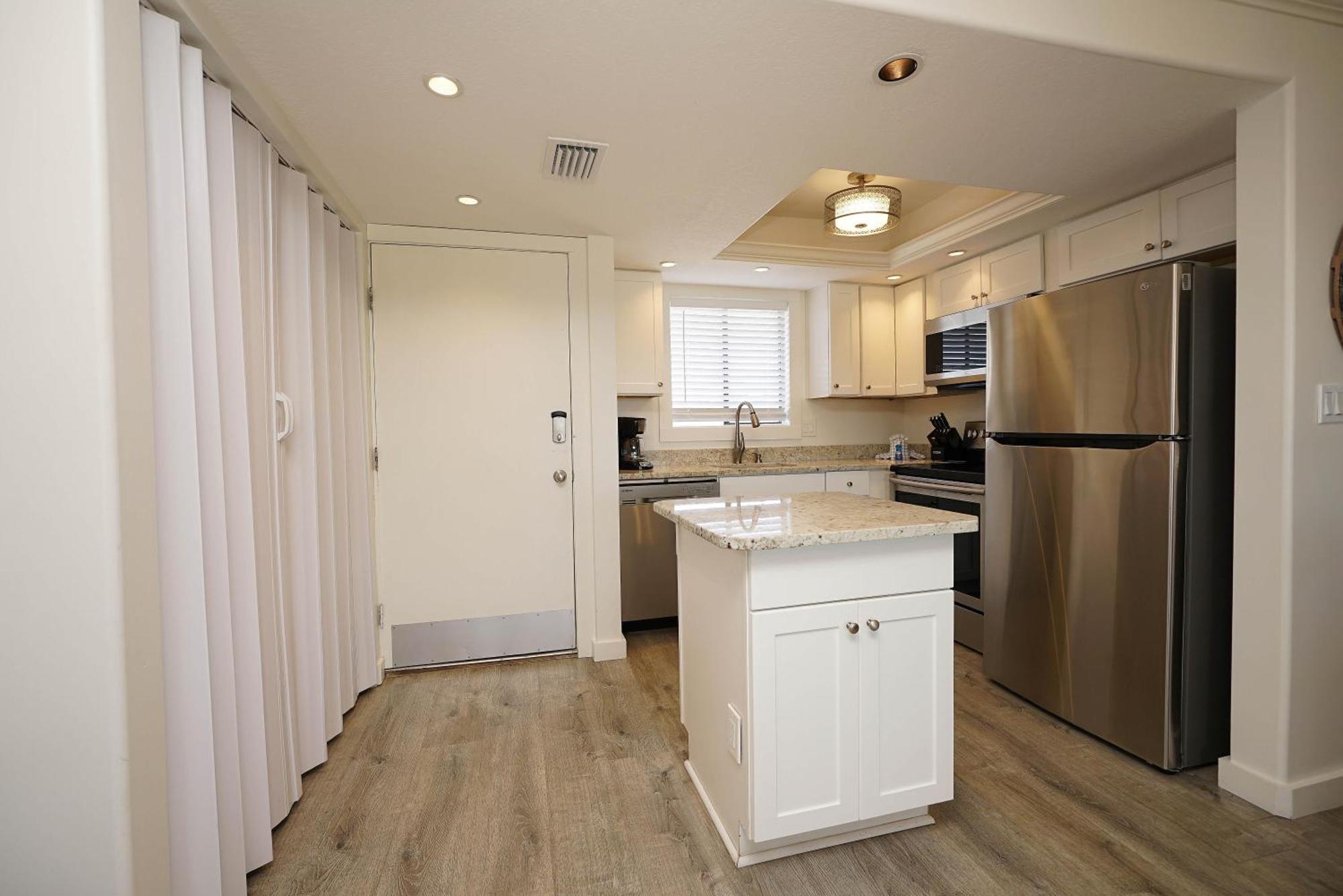 Sandpiper Cove 2120 *