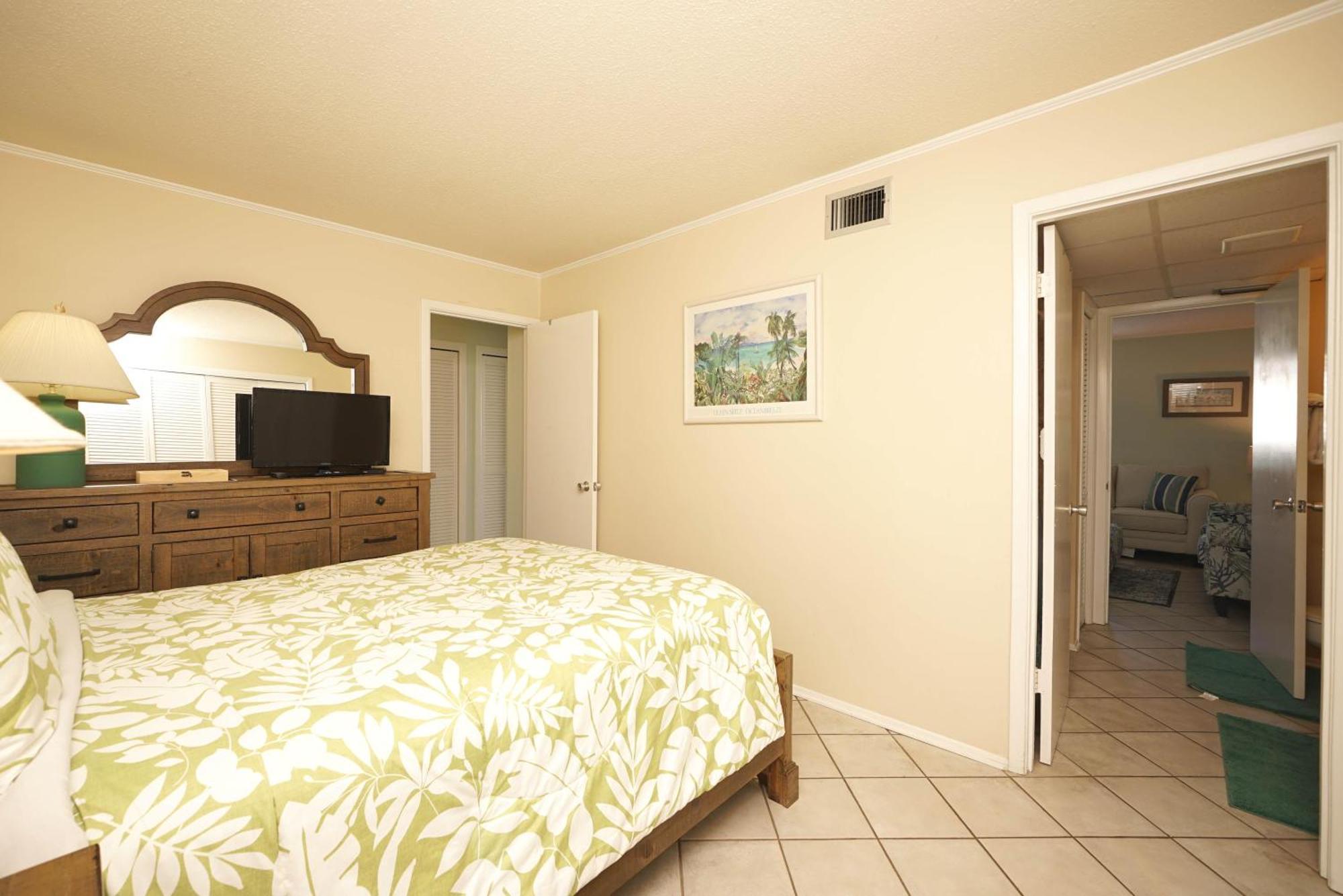Sandpiper Cove 1035 Destin