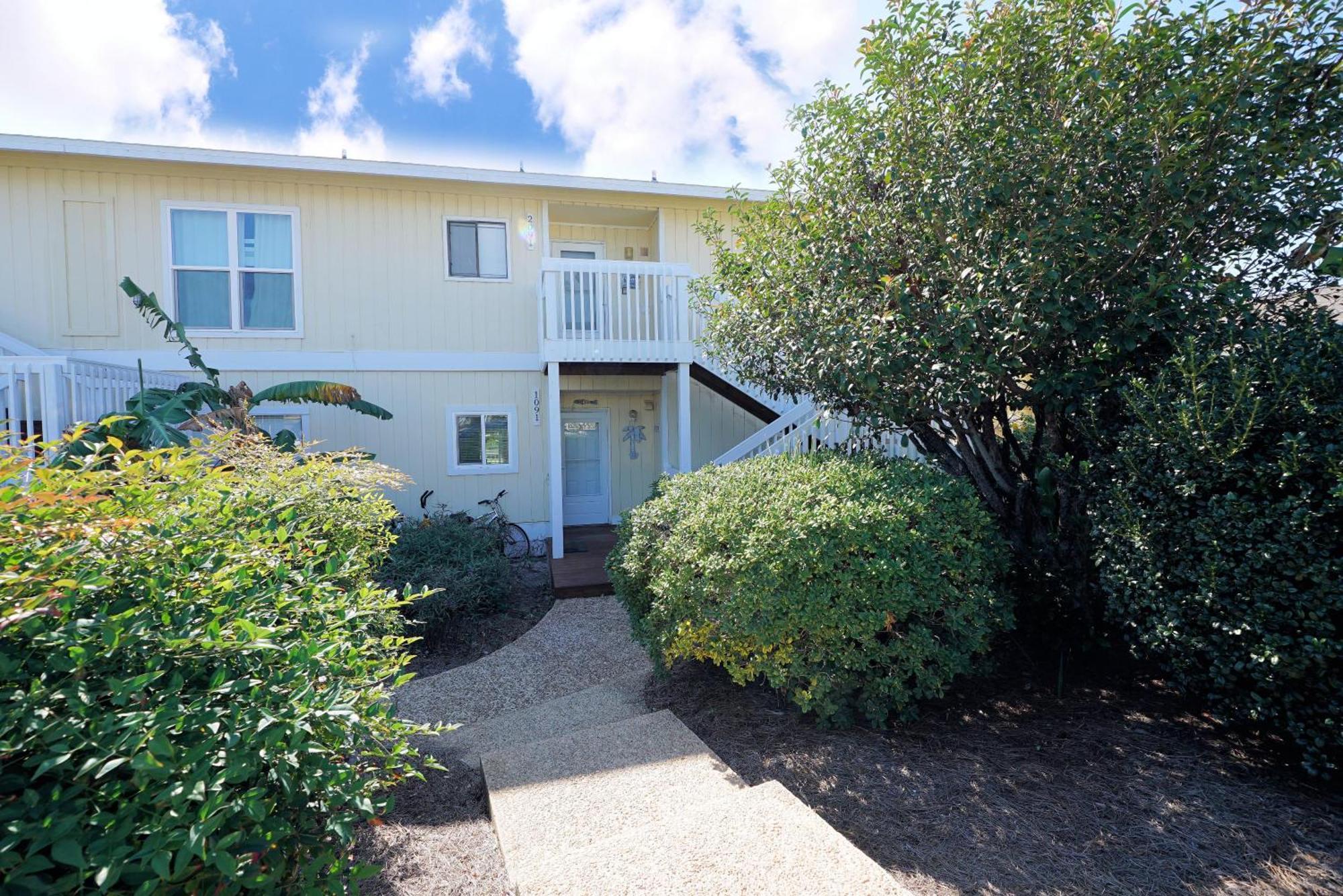 Sandpiper Cove 1091 * Destin