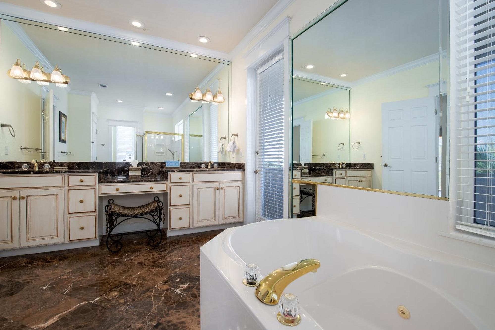 Golf Cart - Community Pool, Hot Tub And