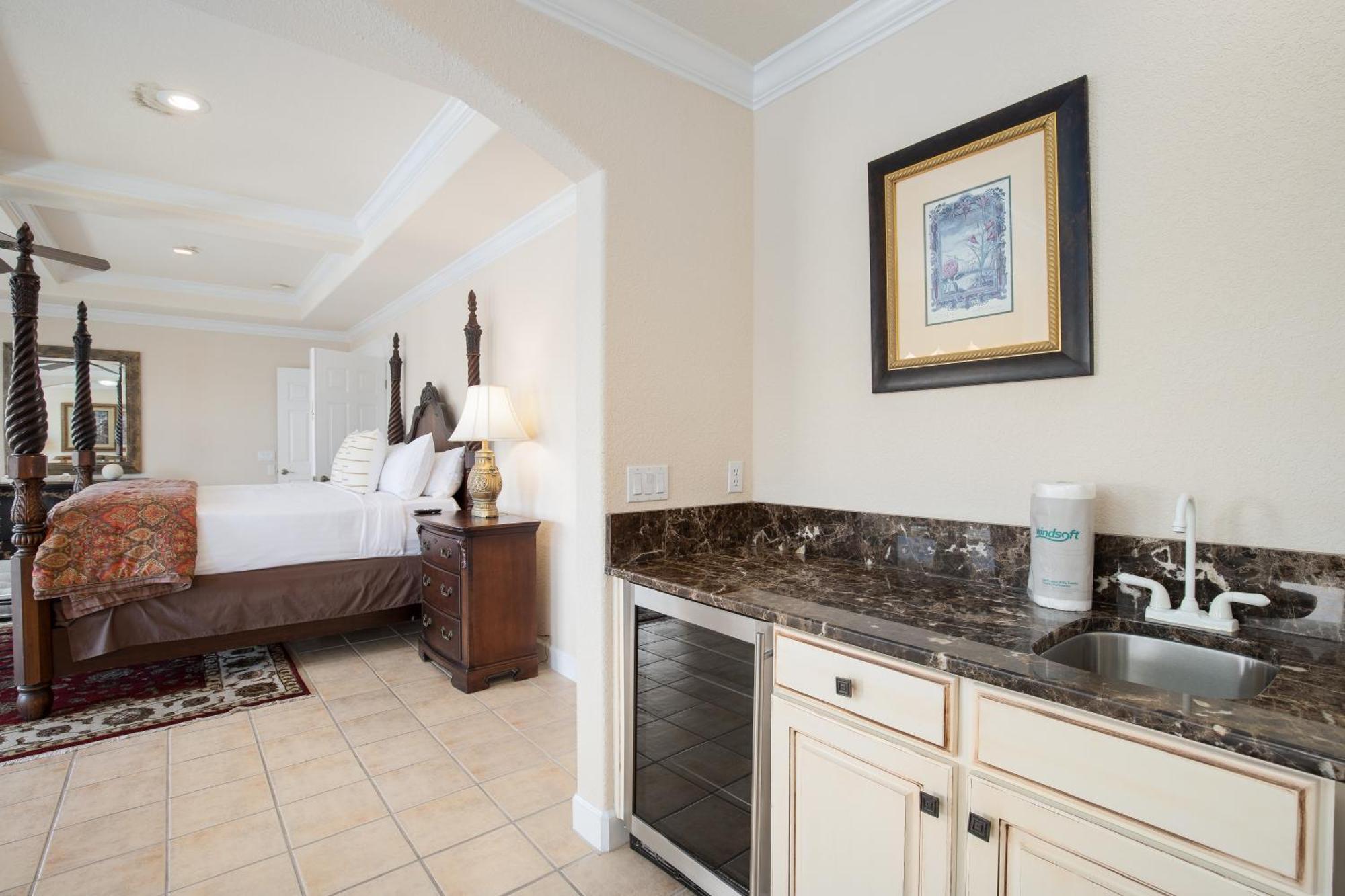 Golf Cart - Community Pool, Hot Tub And *