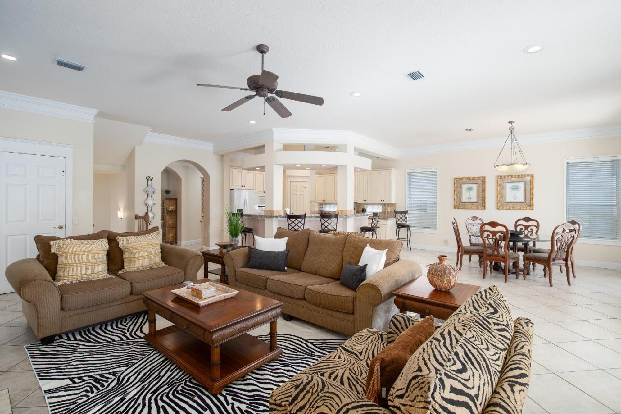 Golf Cart - Community Pool, Hot Tub And *