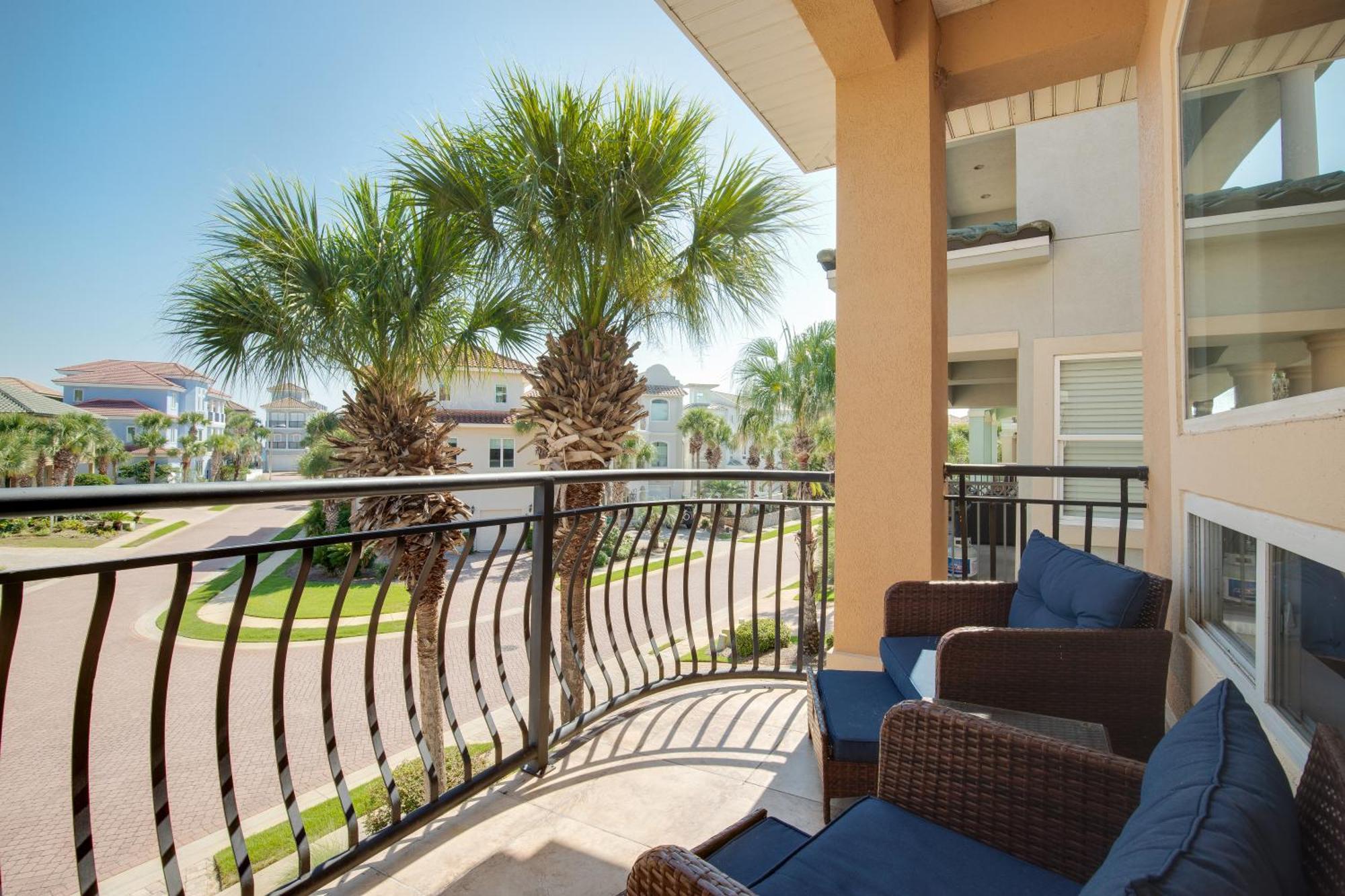 Holiday home Luxury Community Pool, Hot Tub And And Games Destin