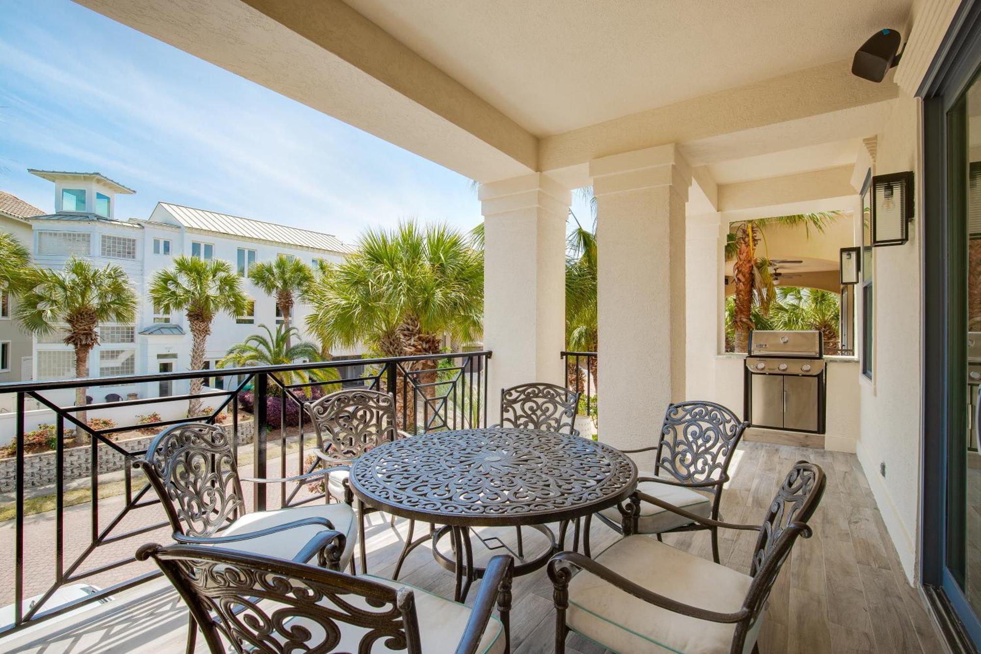 Golf Cart - Community Pool, Hot Tub And Destin