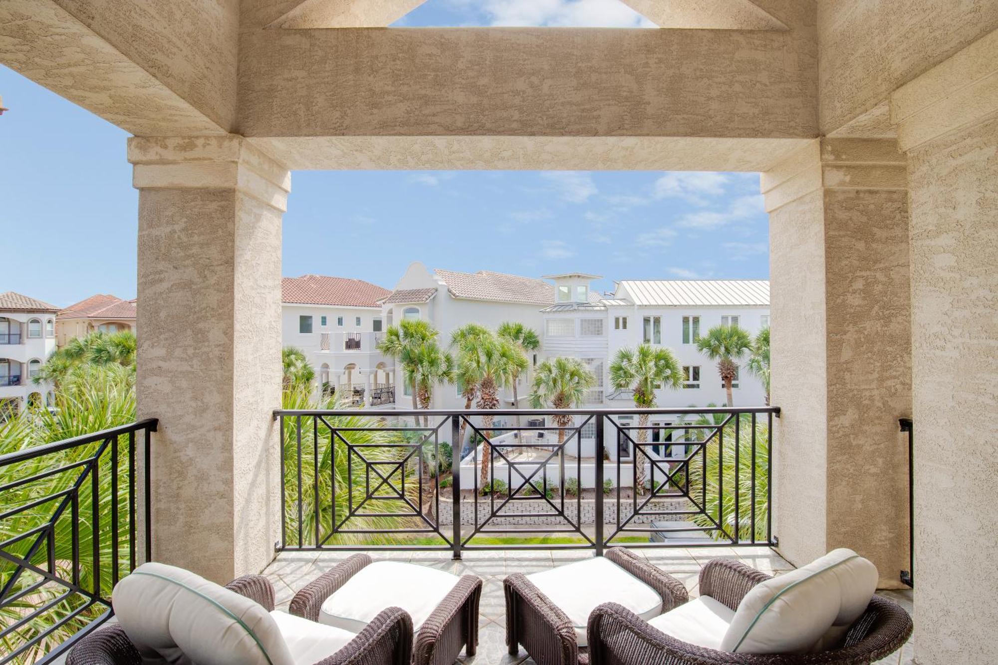Golf Cart - Community Pool, Hot Tub And *