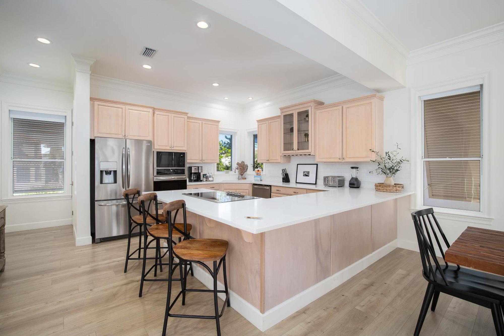 Community Pool, Hot Tub And - Outdoor Kitchen *