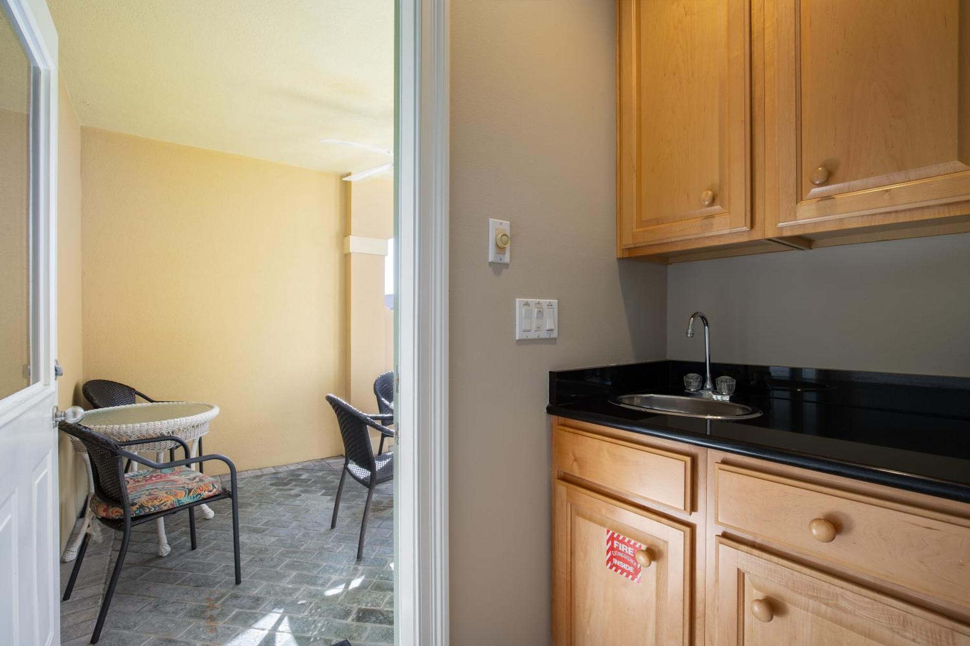 Community Pool, Hot Tub And - View Destin