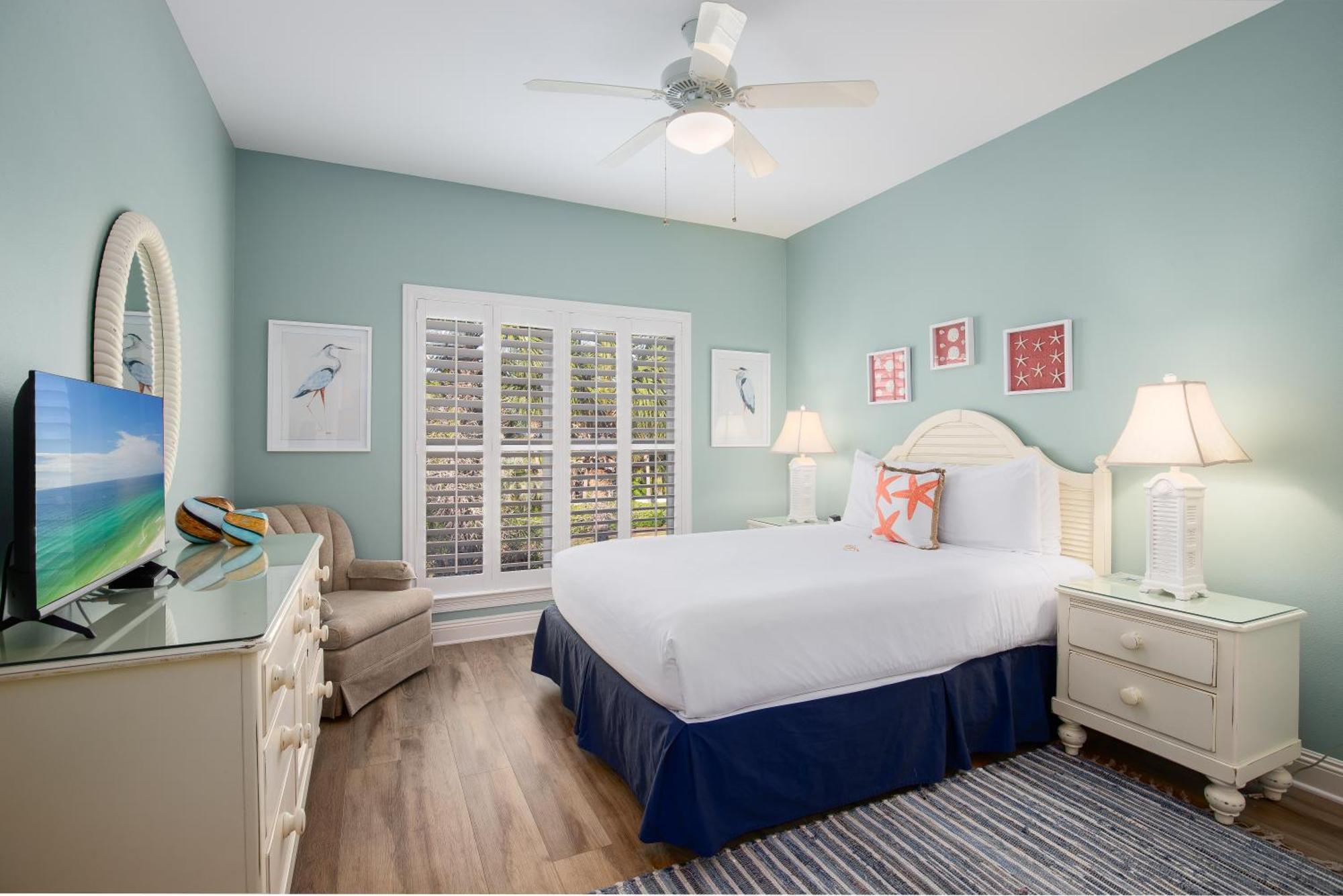 Community Pool, Hot Tub And - View Destin