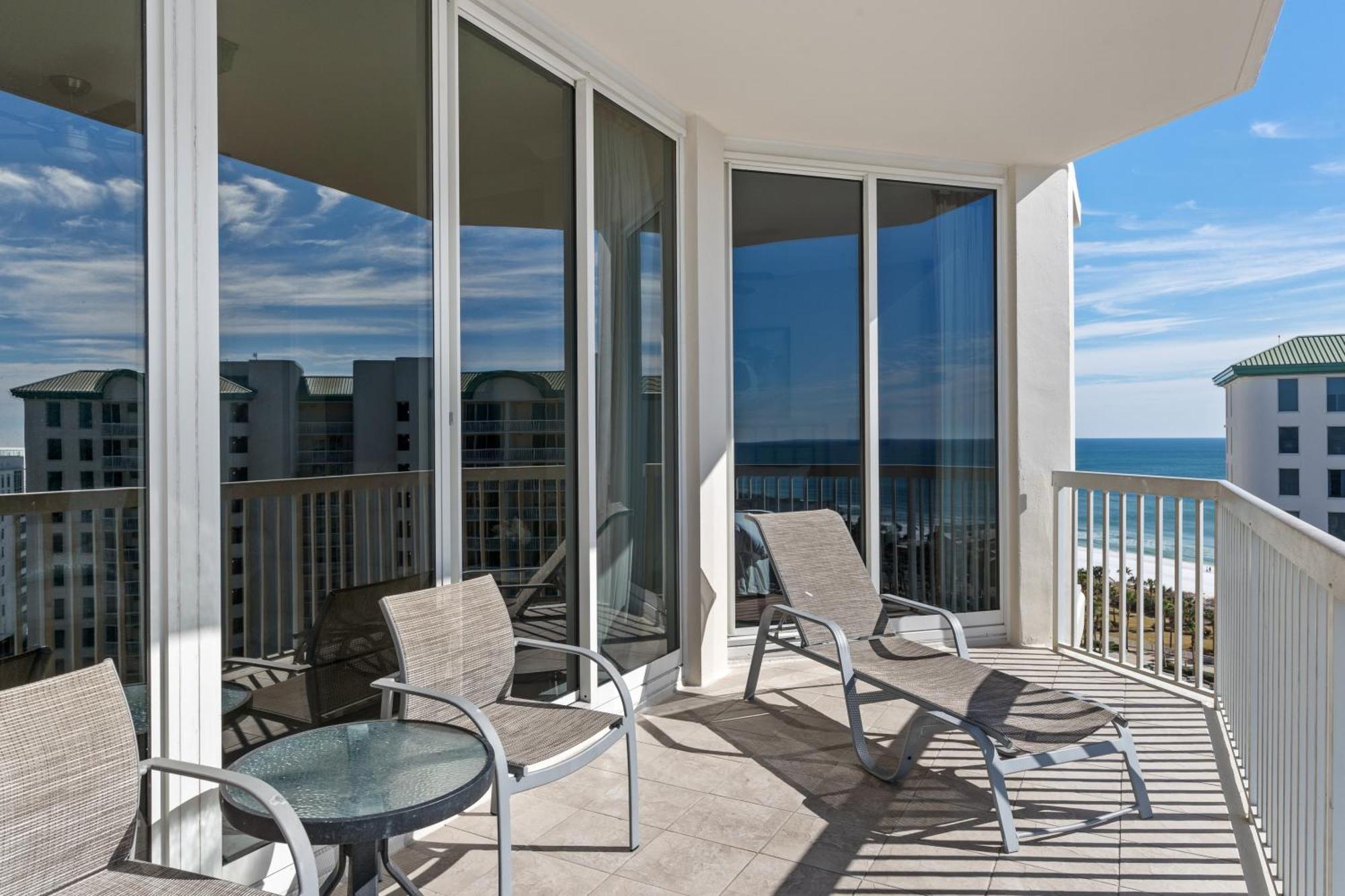 St Lucia Penthouse 2 Sleeps 12 View Holiday home *