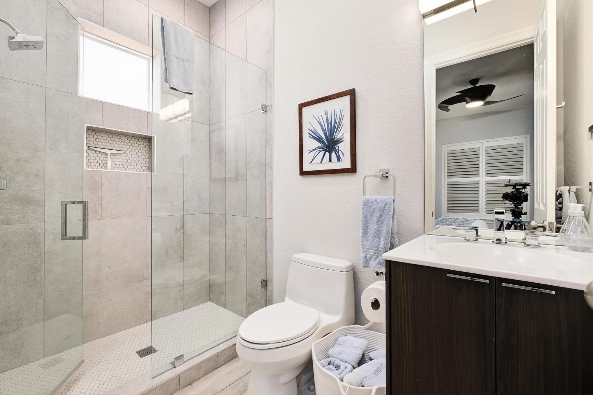 View - Gated Community With Pool Hot Tub *