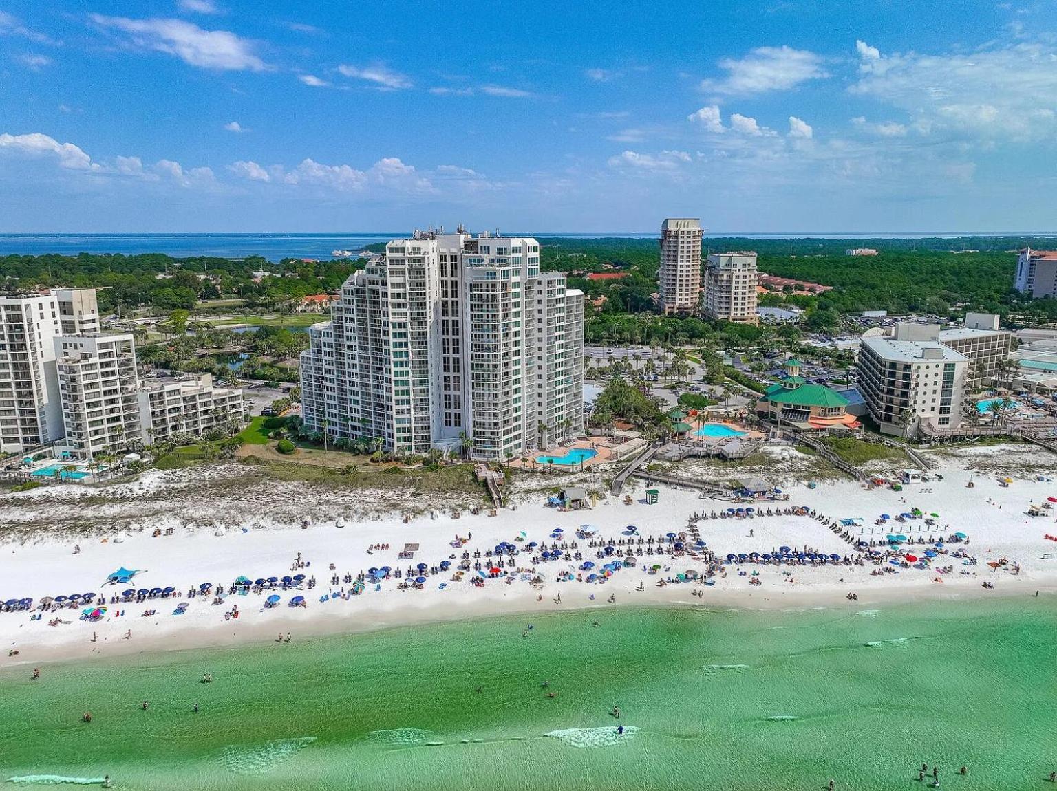 New Listing Awesome Luau * Destin