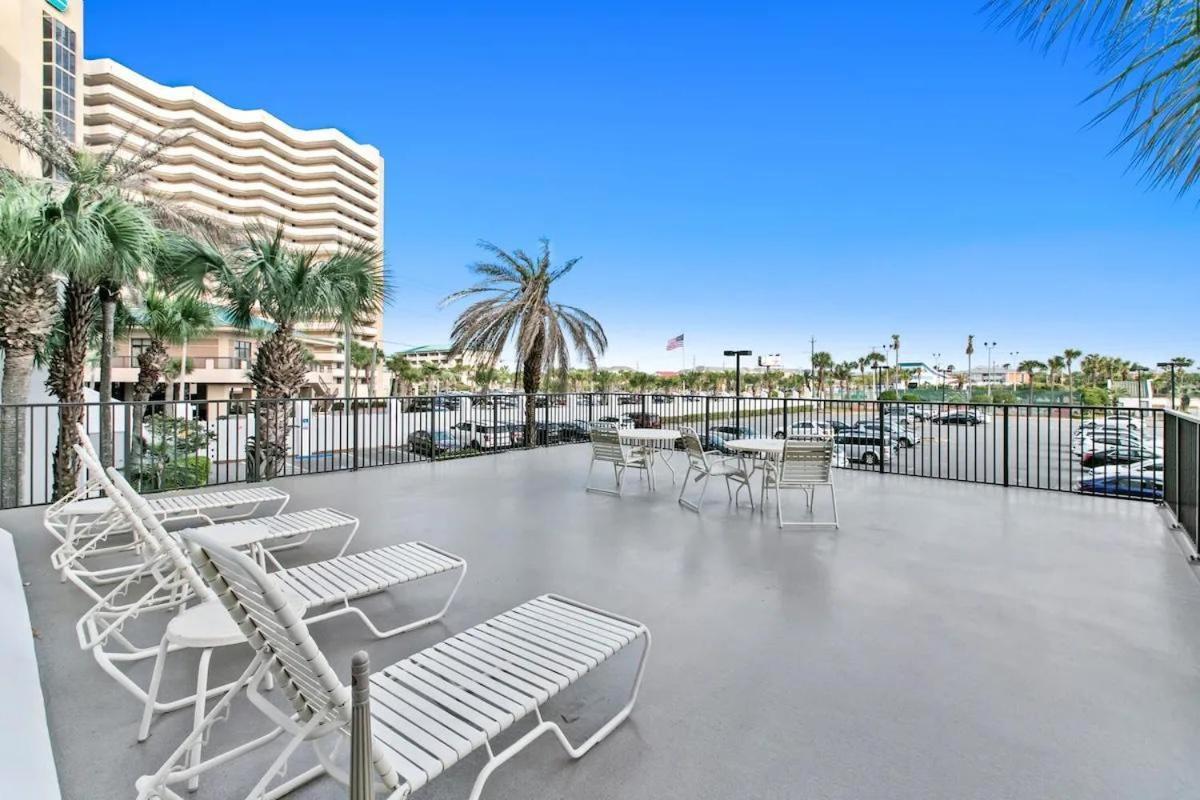 Emerald Towers 305 Holiday home *