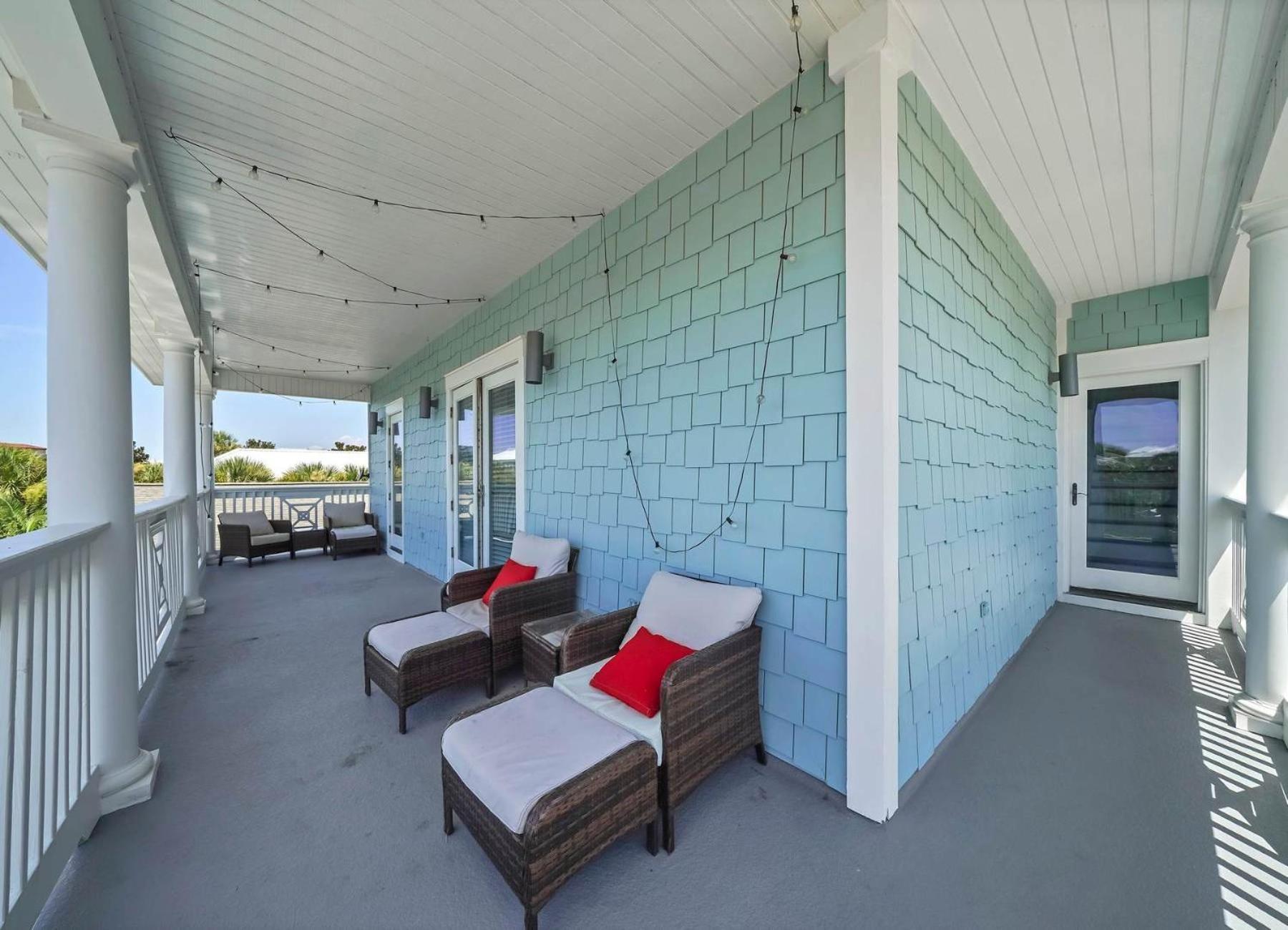 Holiday home Privatebeach Pool &spa Game Grill Sleeps 24