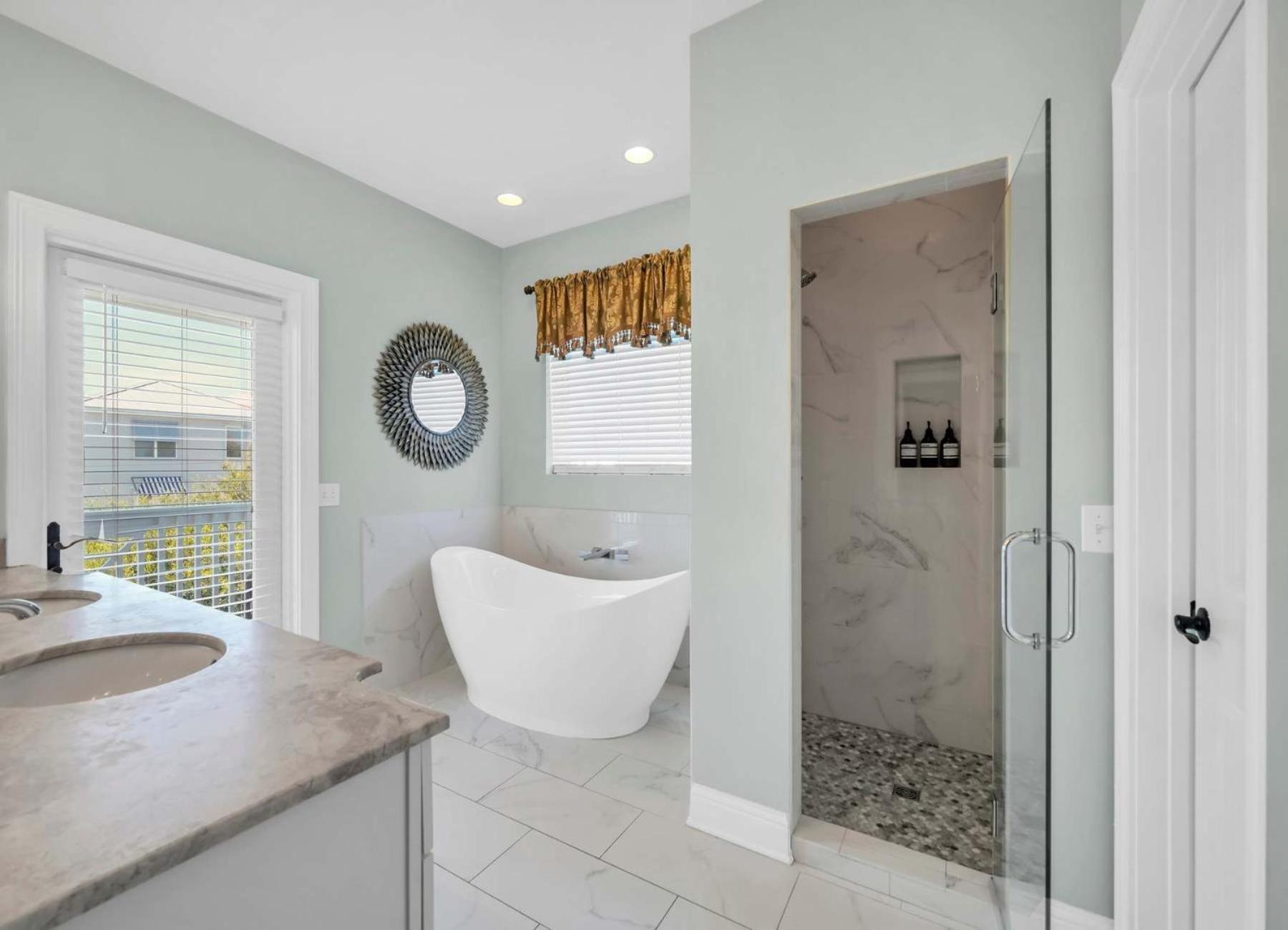 Holiday home Privatebeach Pool &spa Game Grill Sleeps 24 *