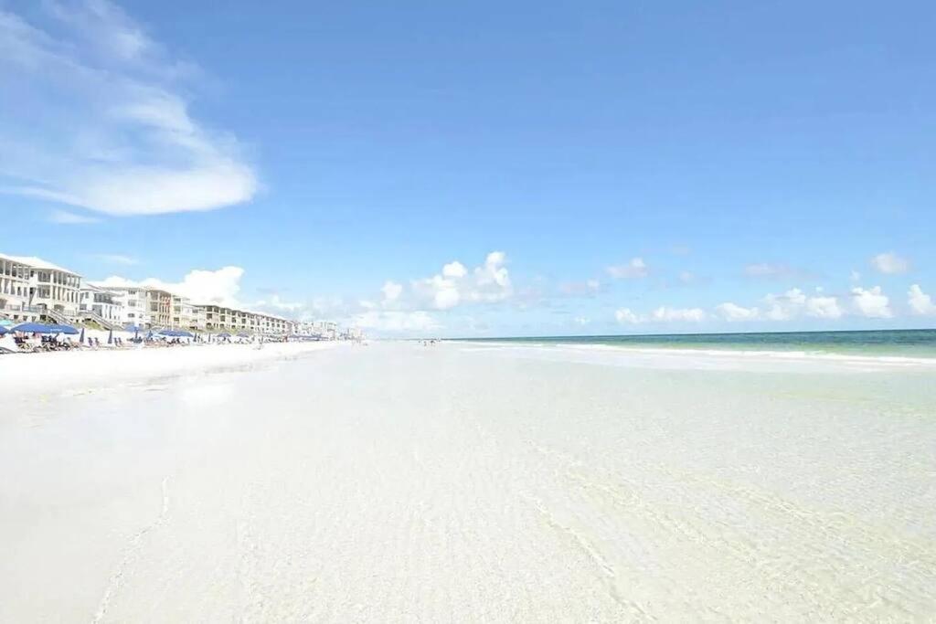 Miramar - Steps From Private Access! Apartment *