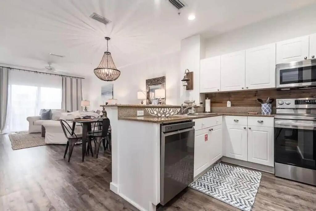 Miramar - Steps From Private Access! Destin