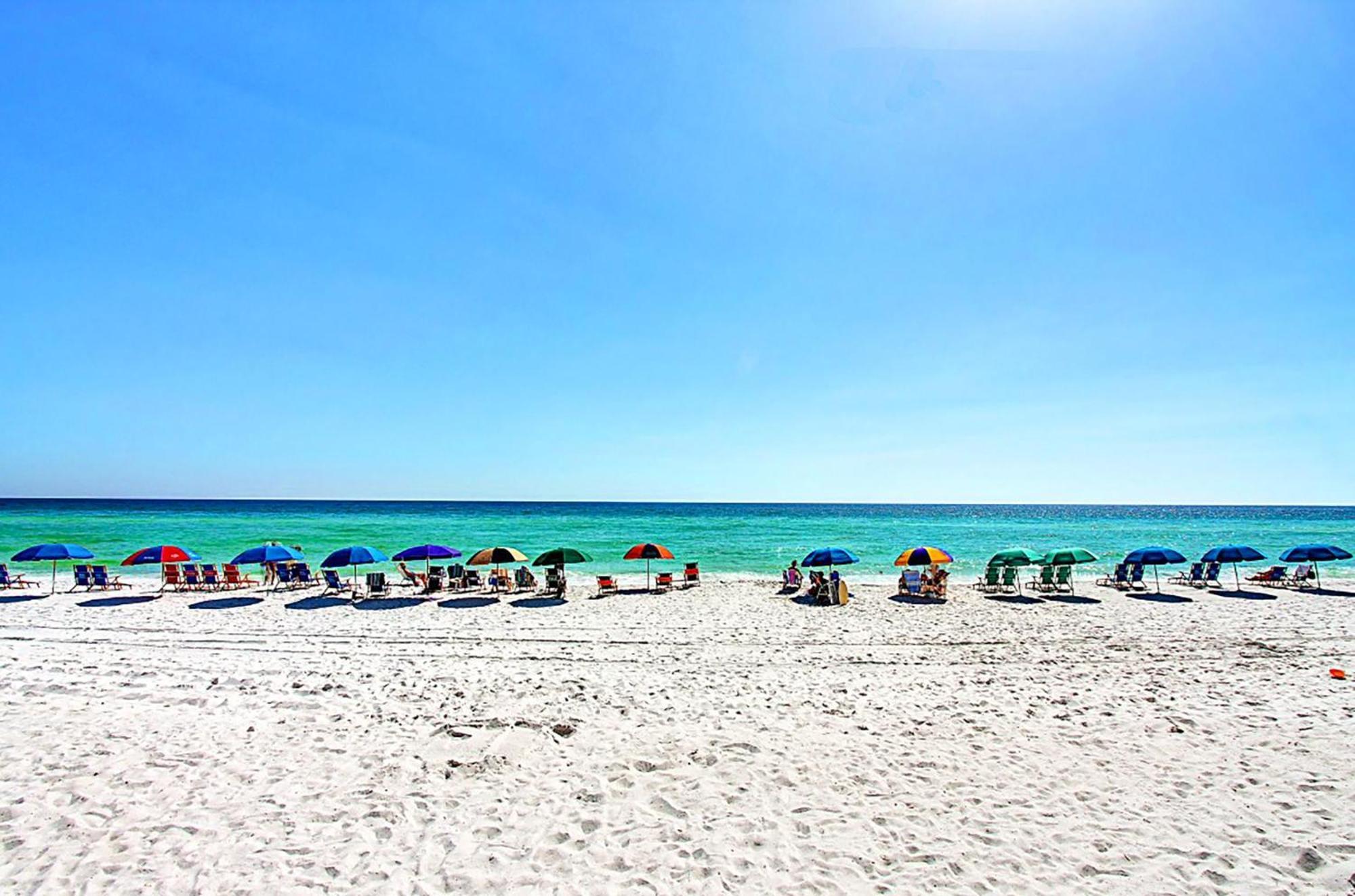 Shoreline Towers Townhouse 4-4 * Destin