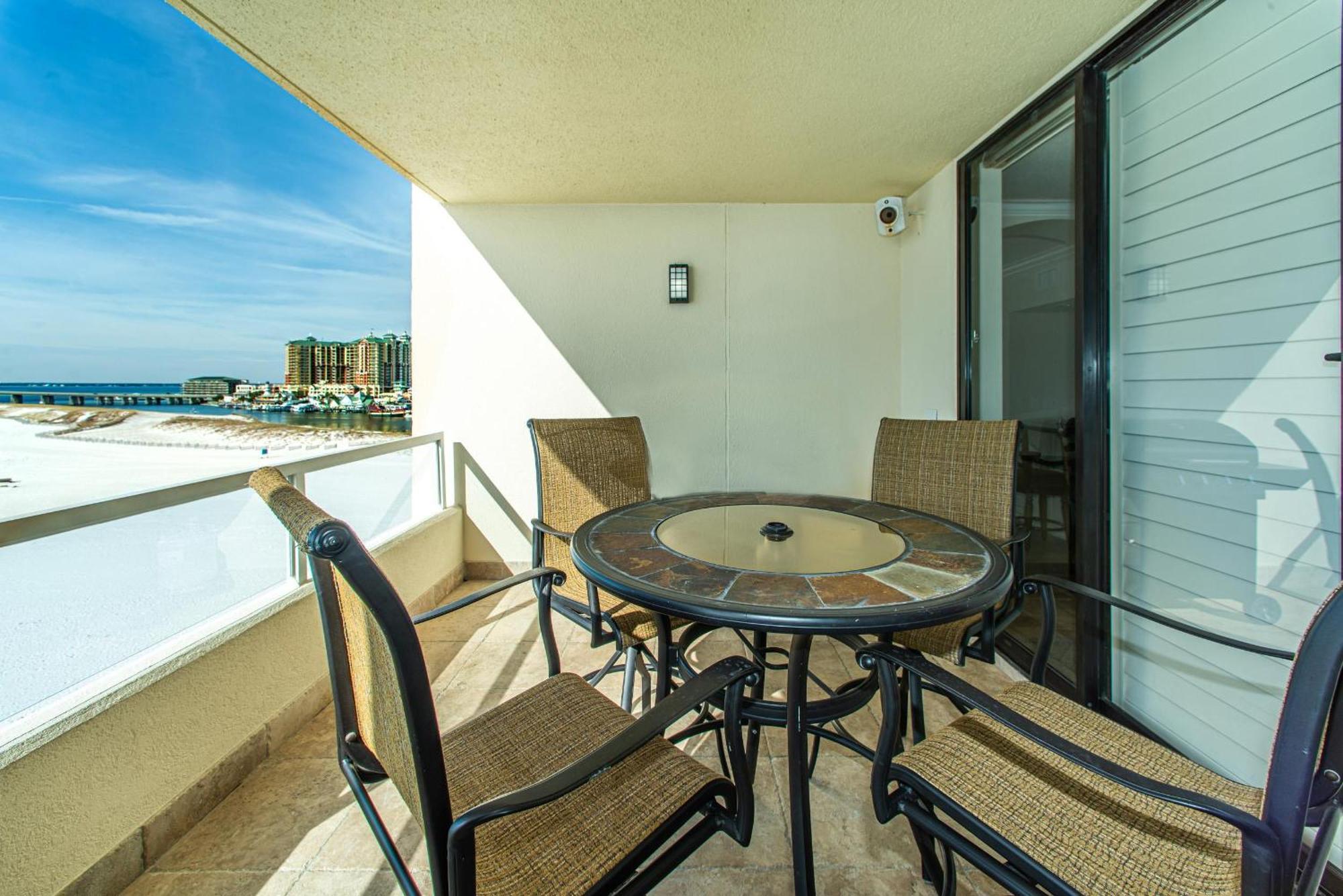 East Pass 605 Apartment