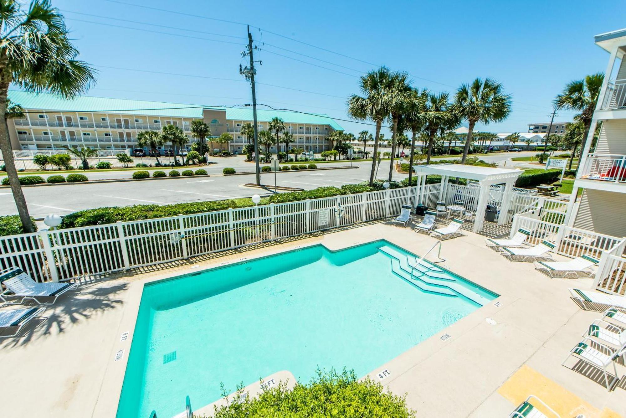 Apartment Grand Caribbean East 305 *