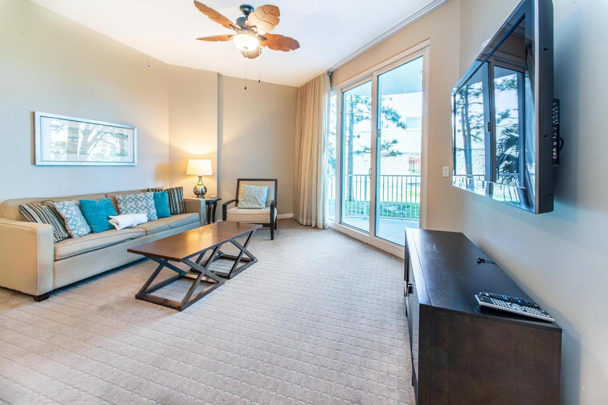 Palms #1106 Jr 2br *