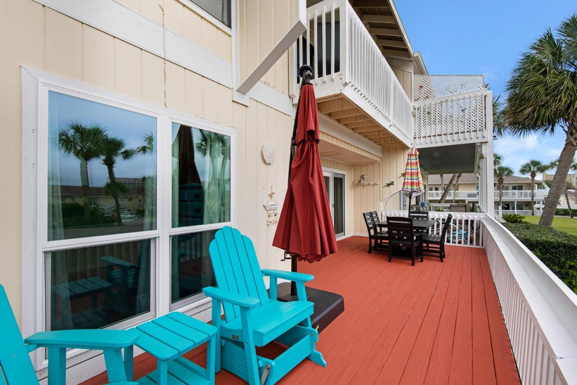 Sandpiper Cove 1079 *