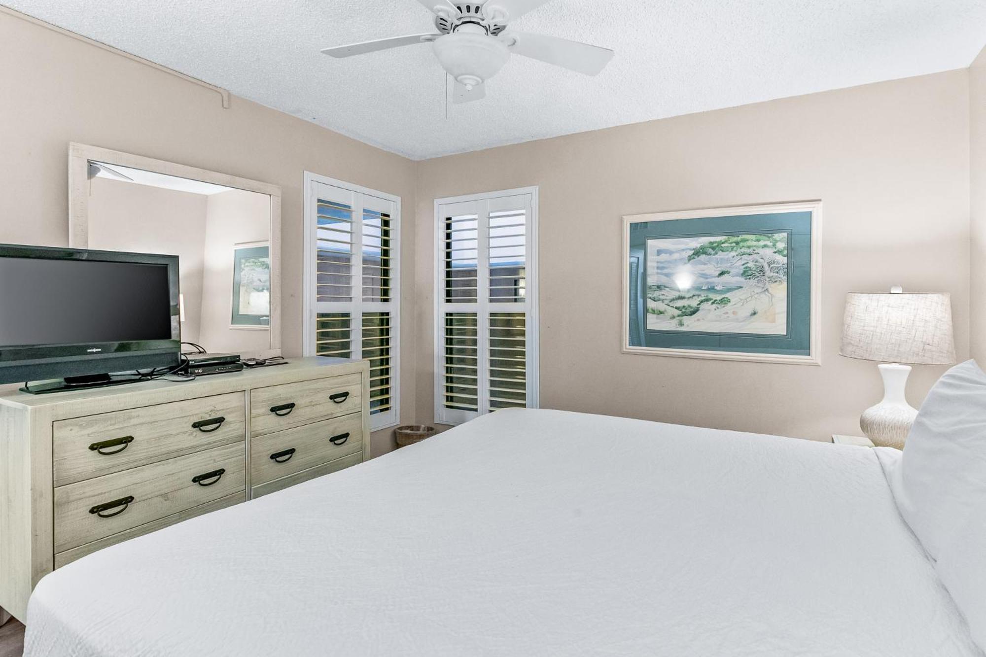 Jetty East Ii Apartment