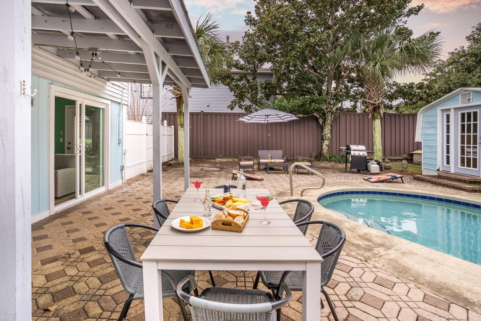 Holiday home Harper By Avantstay Beautiful W Pool Walk To The *