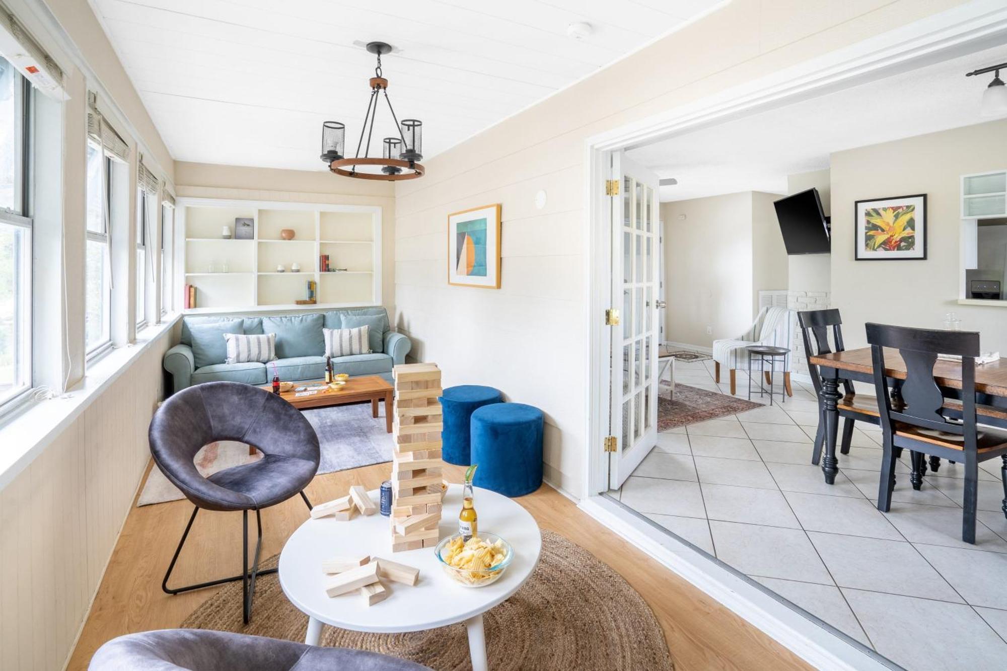 Holiday home Harper By Avantstay Beautiful W Pool Walk To The Destin