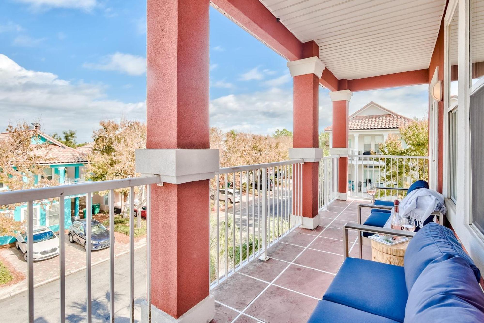 Coral By Avantstay Gorgeous Three Story W Two Balconies Holiday home *