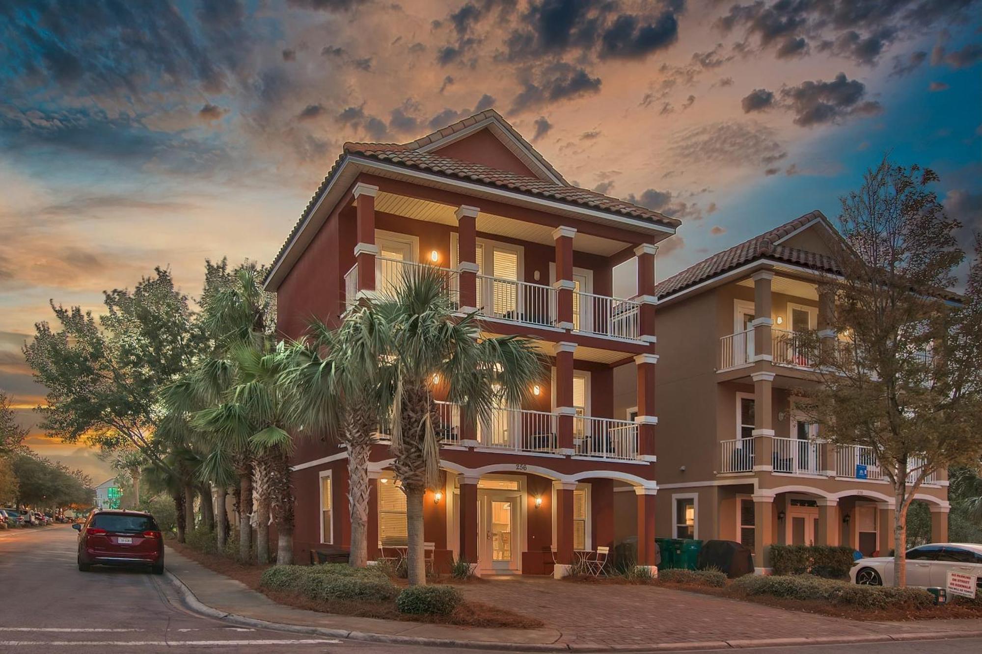 Coral By Avantstay Gorgeous Three Story W Two Balconies Holiday home