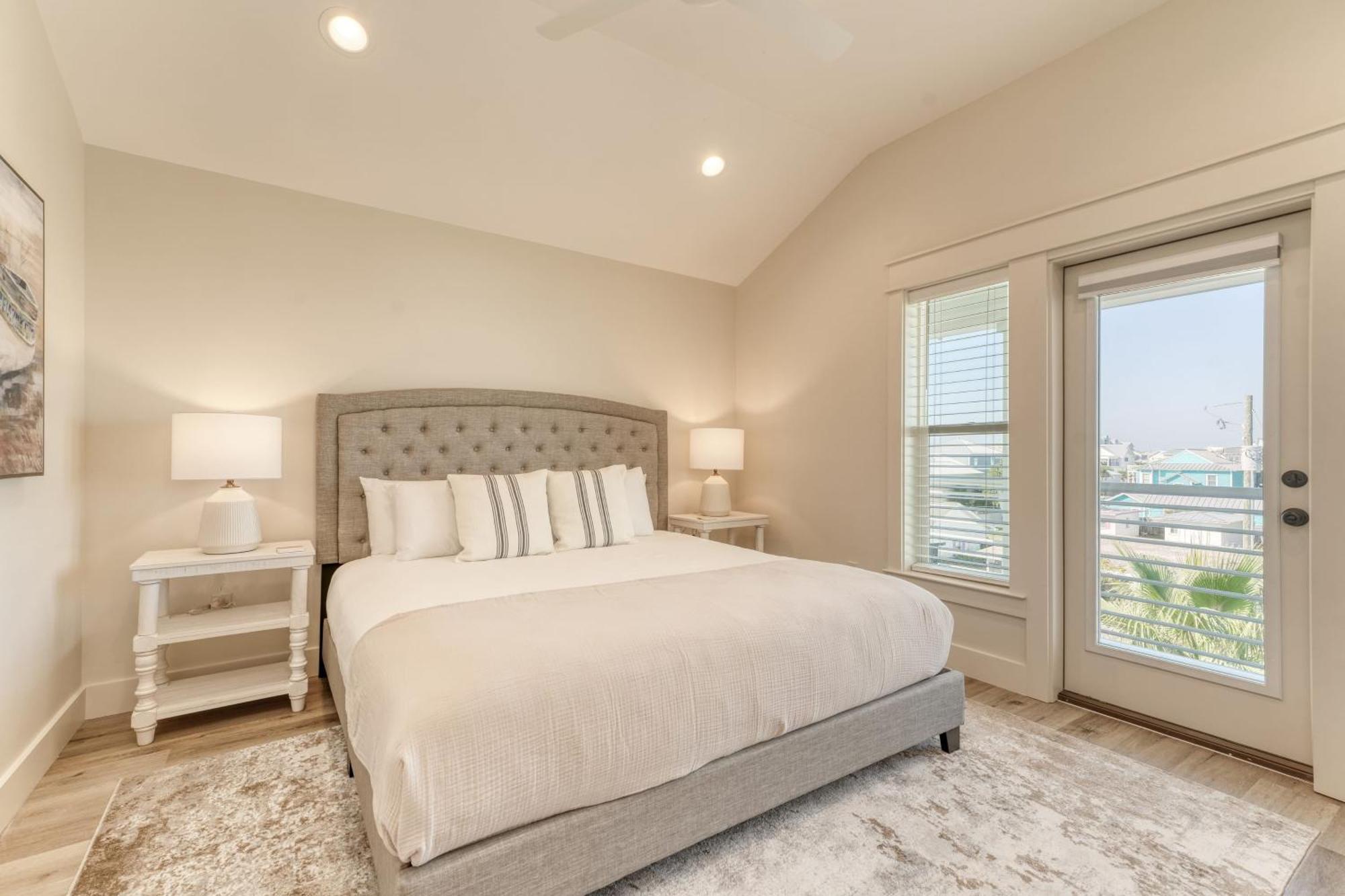 Crystal Sands By Avantstay Walk To The Holiday home Destin