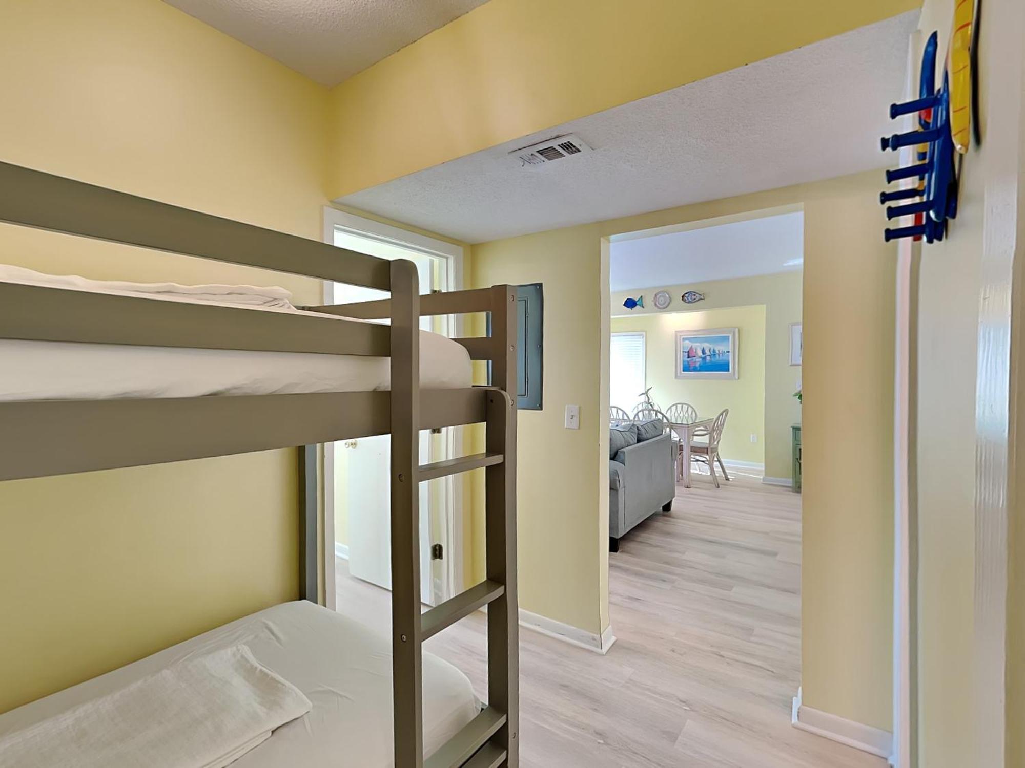 Apartment Sandpiper Cove #1121 *