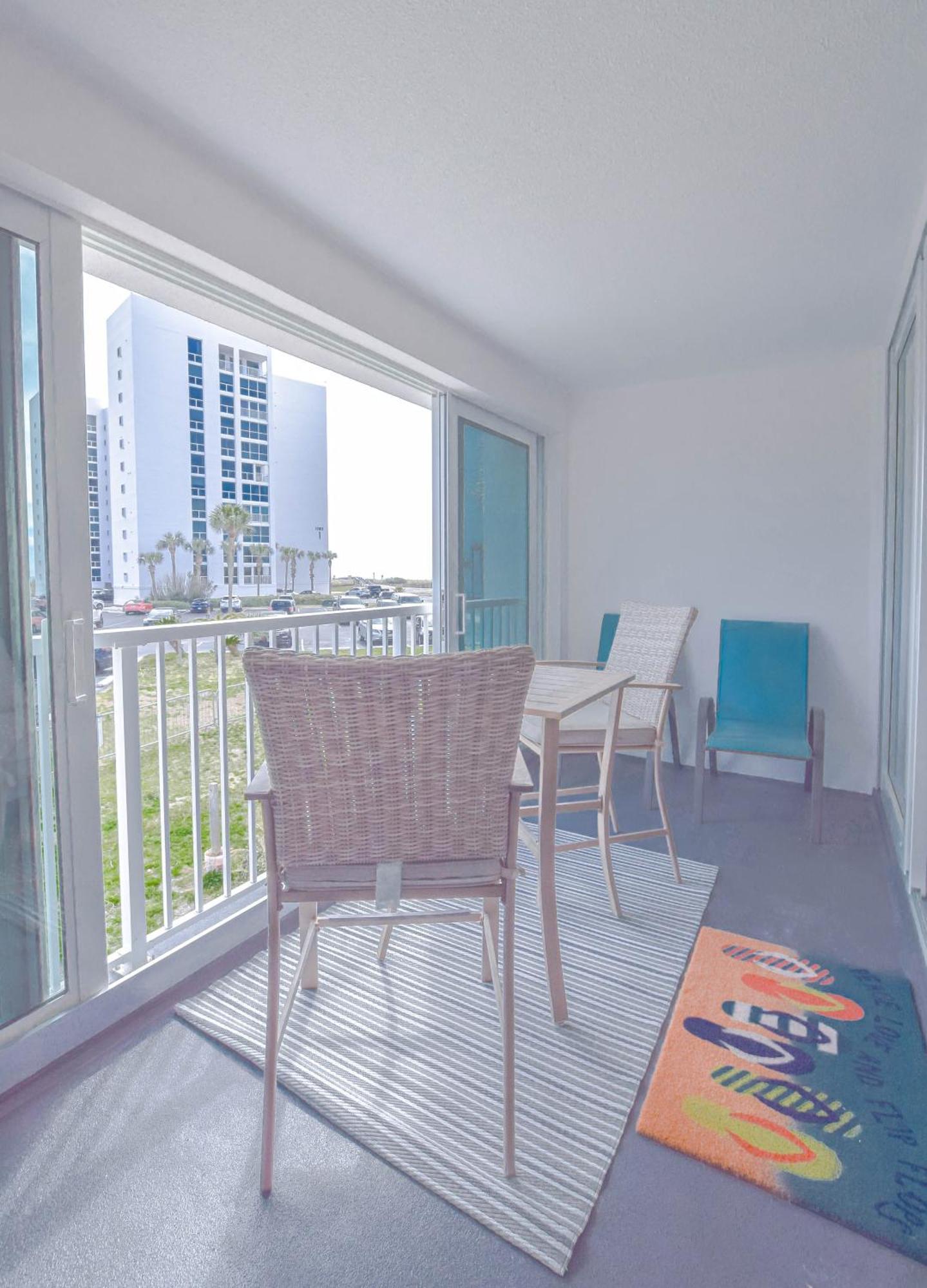 Shoreline Towers #3022 Apartment