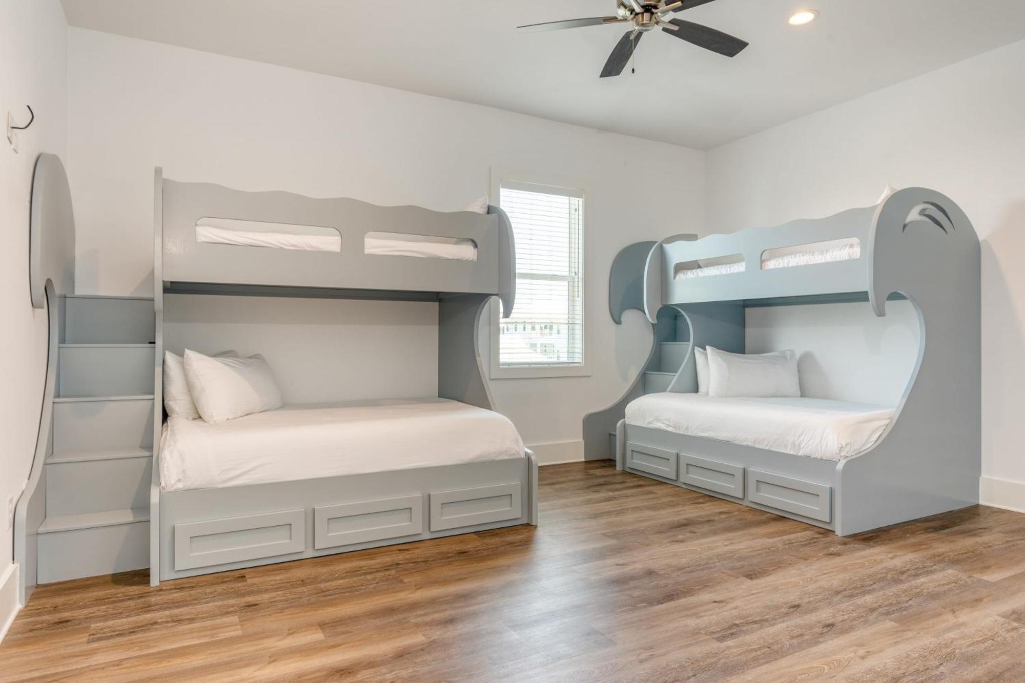 Sunset Mirage By Avantstay Walk To Miramar Holiday home Destin